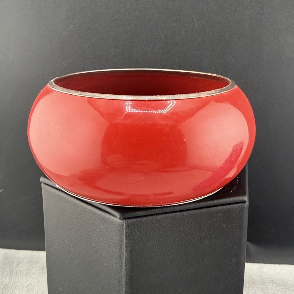 Vintage Chunky Bangle Bracelet Red Gold tone Acrylic 9.5"